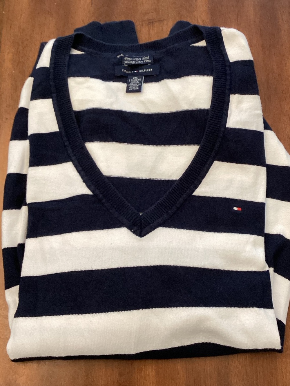 Tommy Hilfiger Ladies Navy/White Pullover V-Neck Long Sleeve Sweater Size XXL